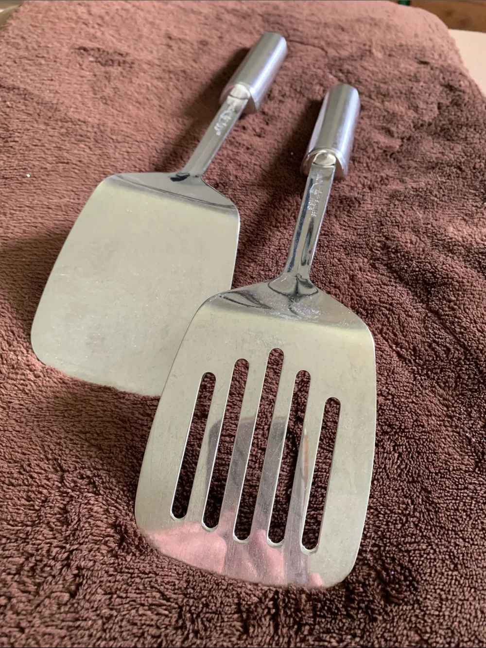INOX stainless steel (18/8) spatulas (2) - in great condition!  👏🏻⭐️